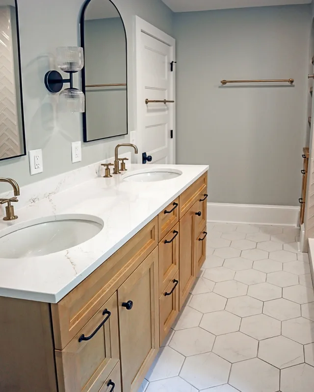Expanded Primary Bath & Custom Storage | Narberth, PA